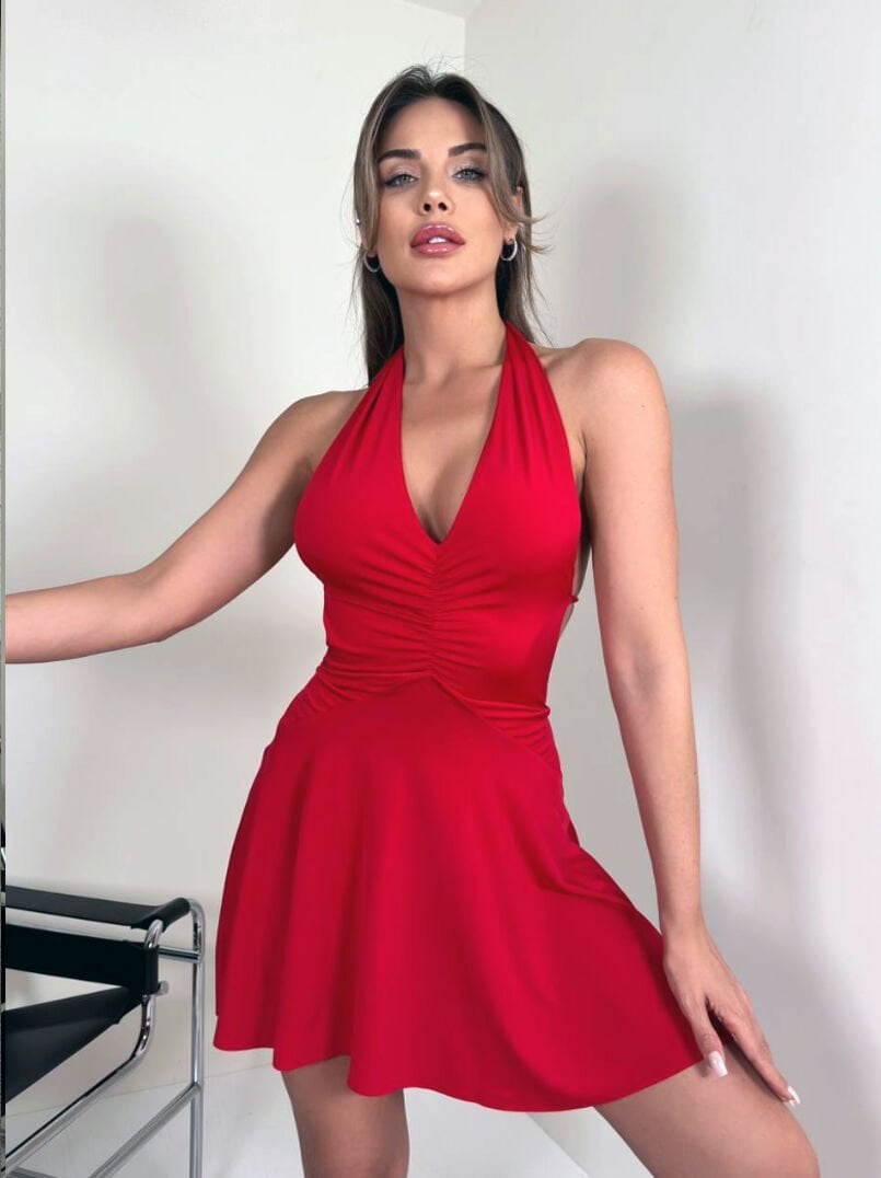 Büzgü detaylı kloş mini elbise