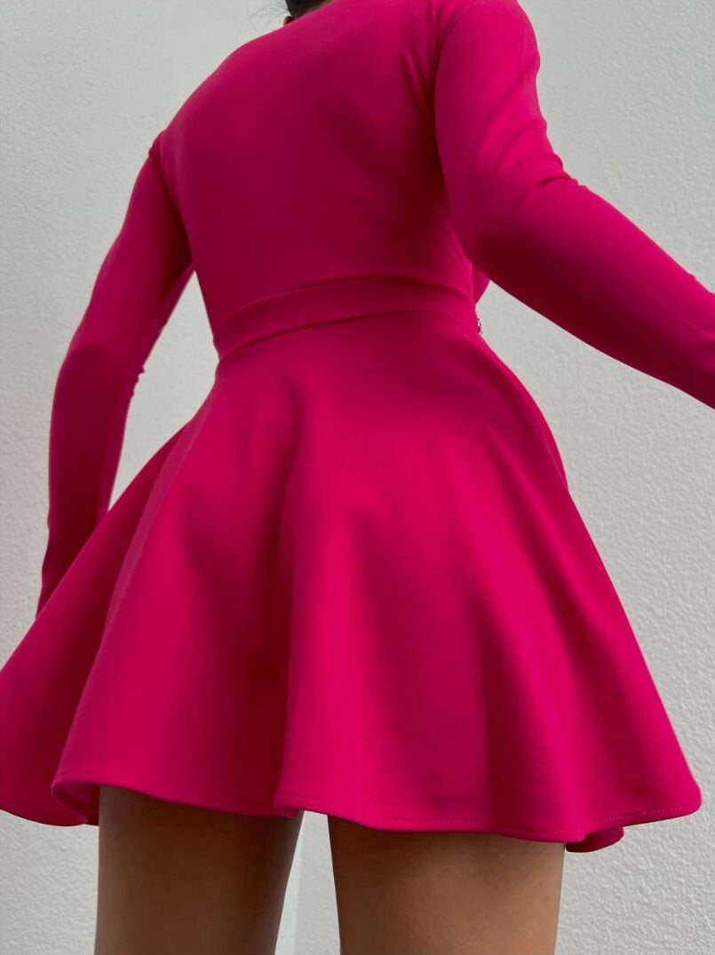 Taş detay kemerli kiloş elbise