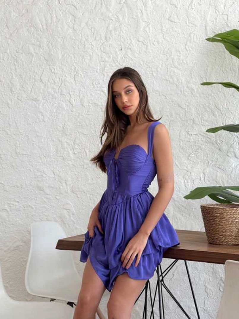 ASKILI BALENLİ MOR ELBİSE