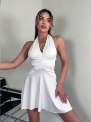 Büzgü detaylı kloş mini elbise