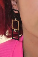 Altın Renk Kare Model Sallanan küpe