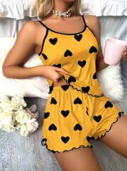 Askılı Kalp Desenli Sarı Renk Şortlu Pijama Takımı