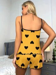 Askılı Kalp Desenli Sarı Renk Şortlu Pijama Takımı