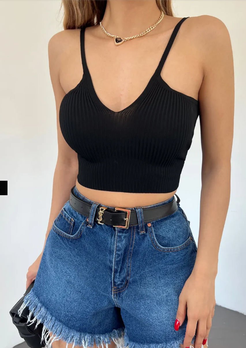 Askılı V Yaka Triko Crop Siyah Bluz