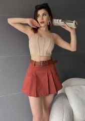 Kendinden Kemerli Pileli Şortlu  Etek Kiremit