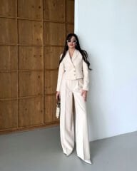 Kısa Ceketli Bol Paça Takım Beyaz