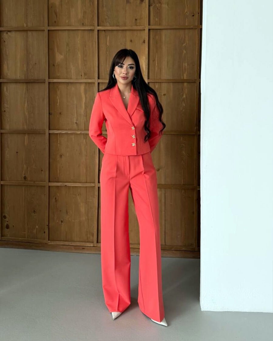Kısa Ceketli Bol Paça Takım Kırmızı