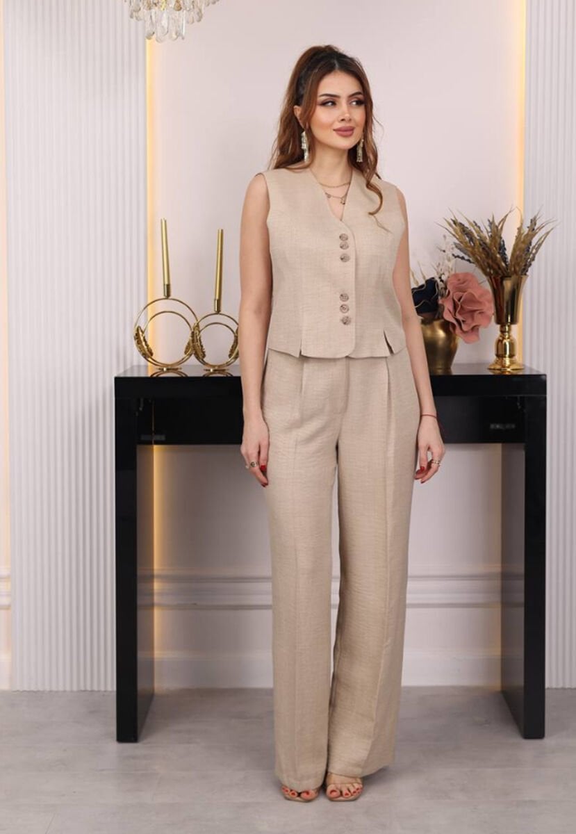 Düğme Detaylı Yelekli Takım Taş