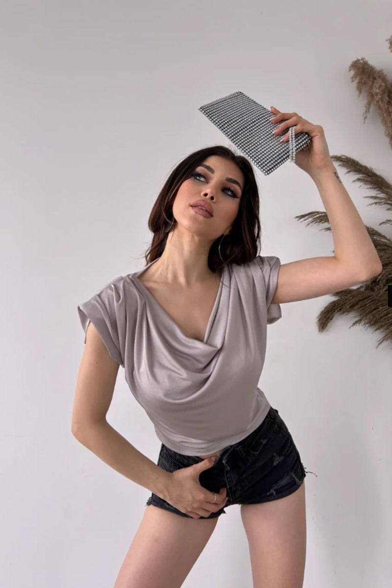 Vatkalı Degaje Yaka Buzzy Bluz Bej