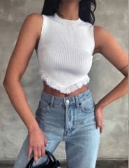 Püskül detaylı triko beyaz